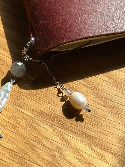 Charm - Freshwater Pearl & Labradorite