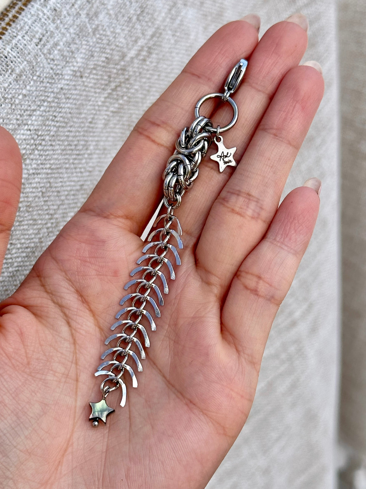 Charm - Byzantine Chainmail Fishbones